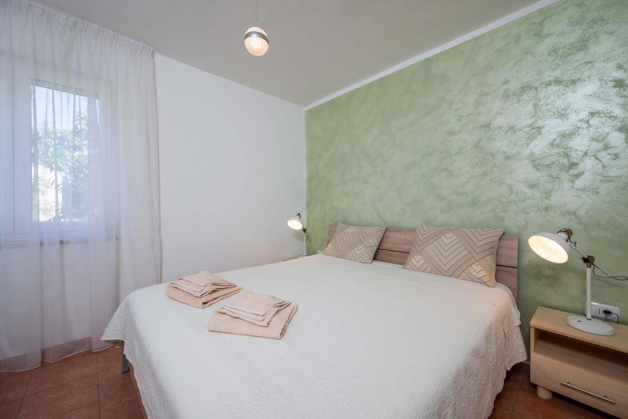 Apartments Pimpinella プレマントゥーラ エクステリア 写真